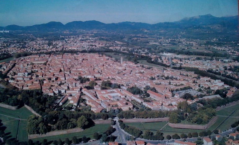 Lire la suite à propos de l’article Lucques, le joyau de la Toscane à découvrir