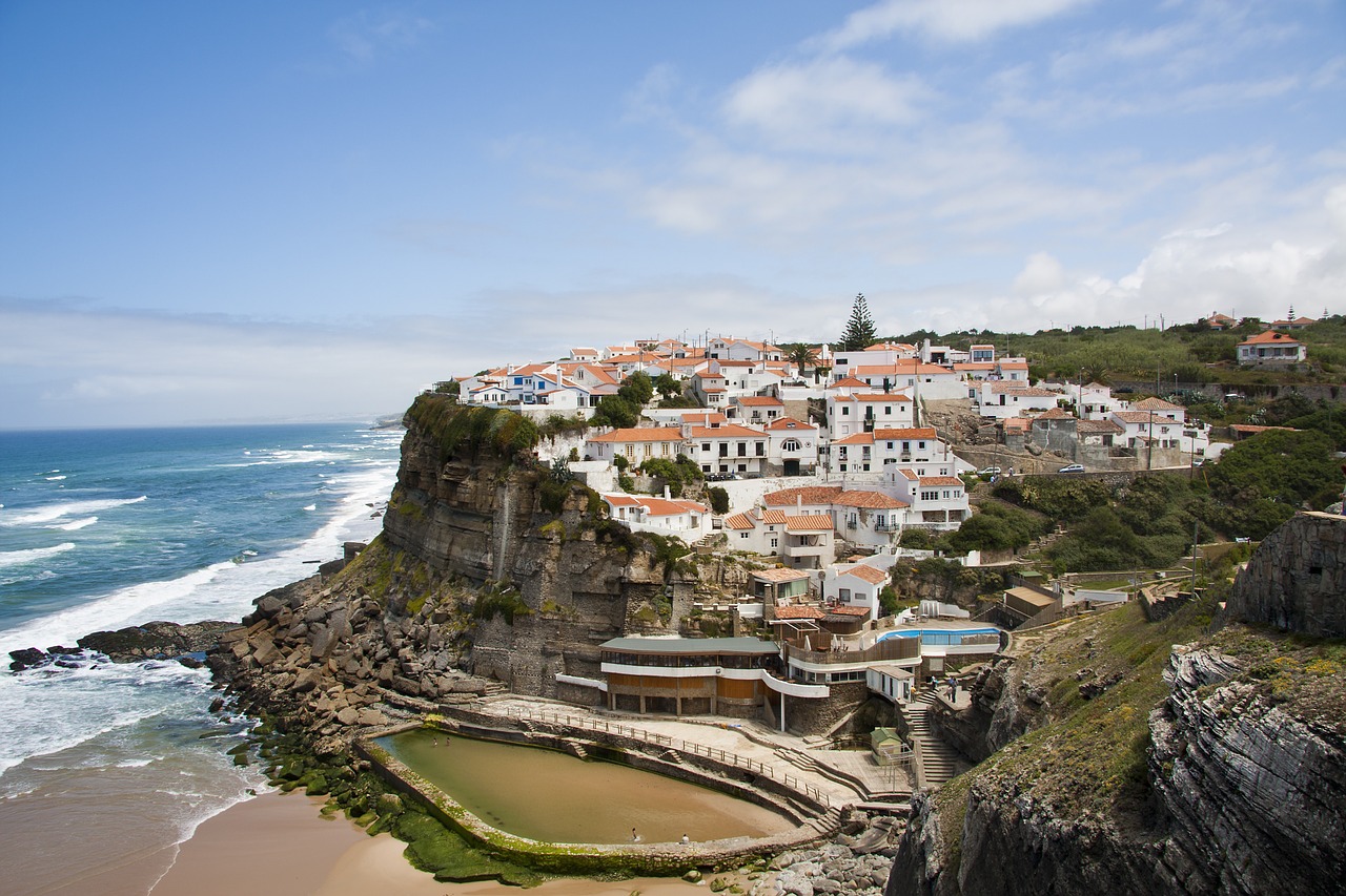 Azenhas Do Mar sur la côte portugaise