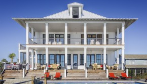 Grande maison de vacances avec terrasse et piscine