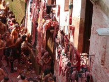 Lire la suite à propos de l’article Tomatina : bataille de tomates à Buñol !