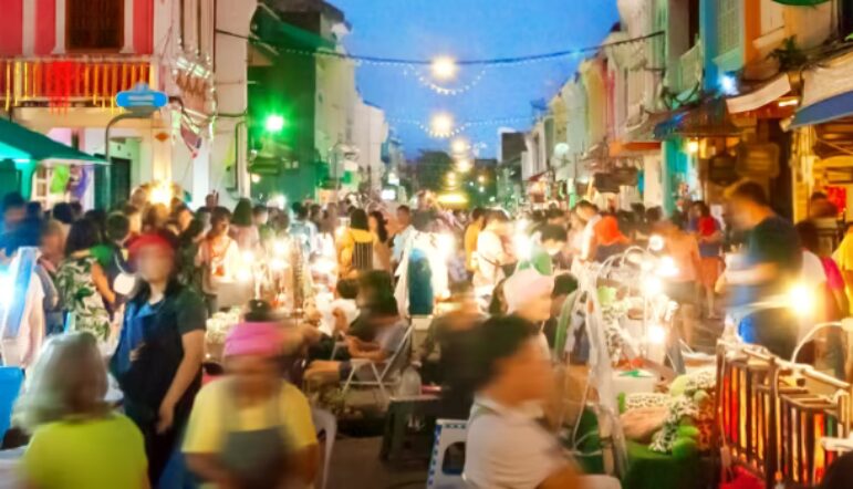 Costa Dorada : la magie estivale des marchés nocturnes près de Cambrils