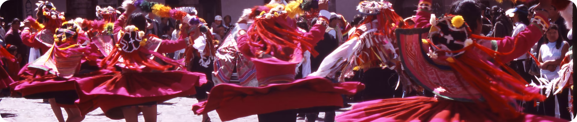 You are currently viewing Fêtes et traditions espagnoles : le calendrier des événements à ne pas manquer