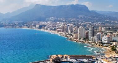 Comment se rendre à Alicante en avion depuis la France : vols, prix et conseils pratiques