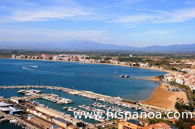 Rosas port
